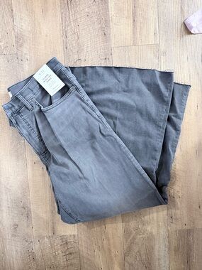 Madewell Women's Wide-Leg Jeans in Grey